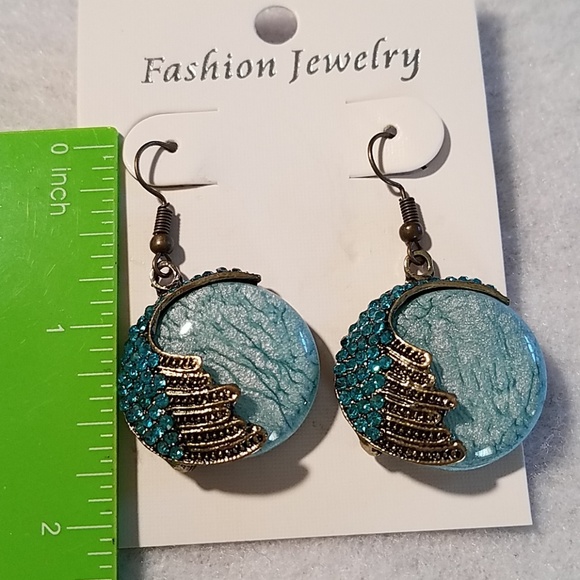 Bohemian Style Pierced Earrings - Picture 3 of 4
